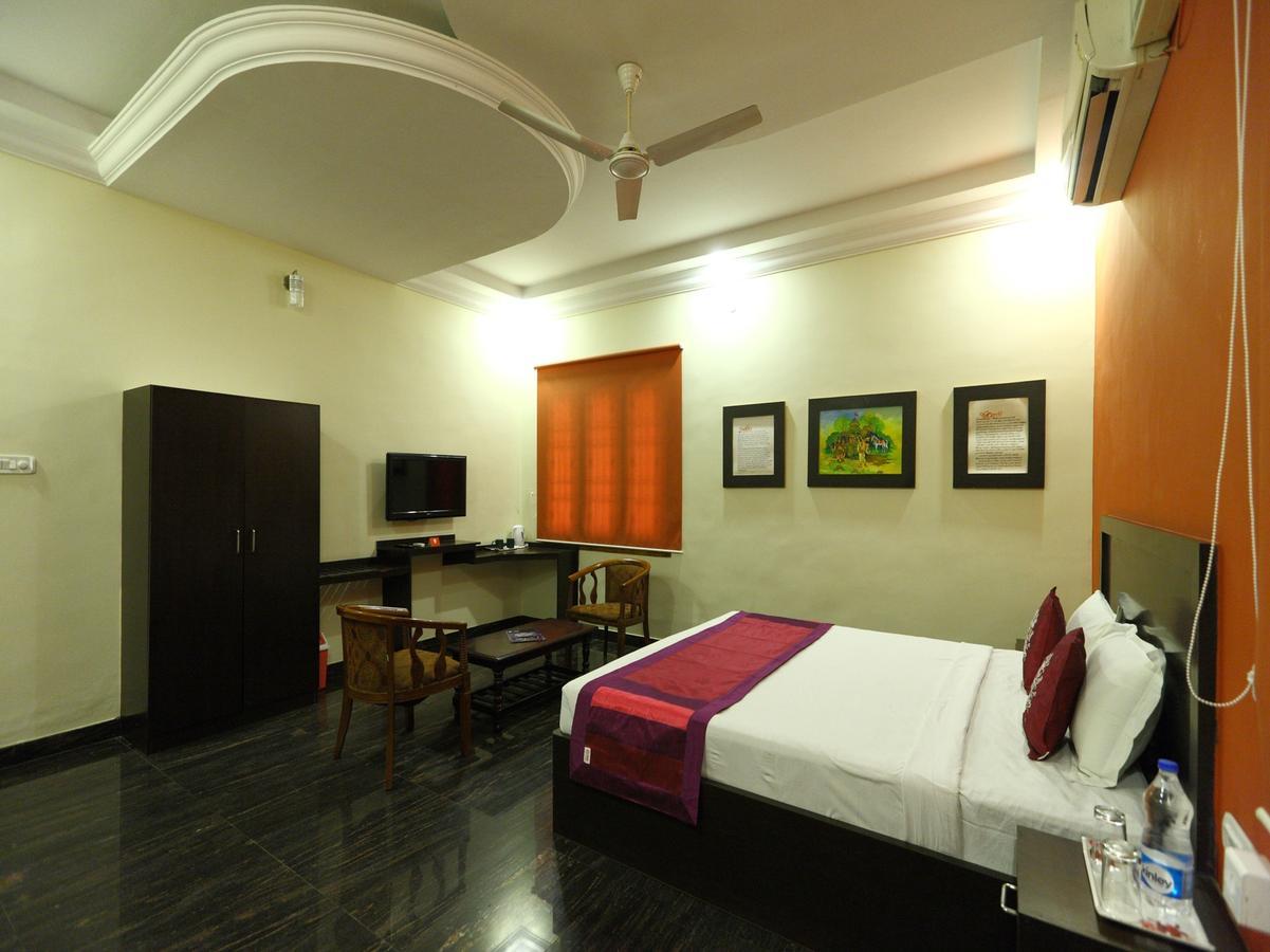 Bed and Breakfast Oyo 7355 Covinille Madurai Exterior foto