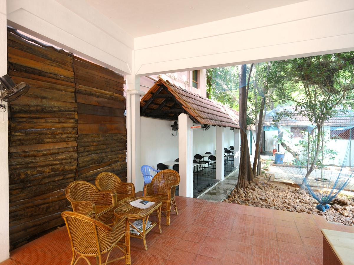 Bed and Breakfast Oyo 7355 Covinille Madurai Exterior foto